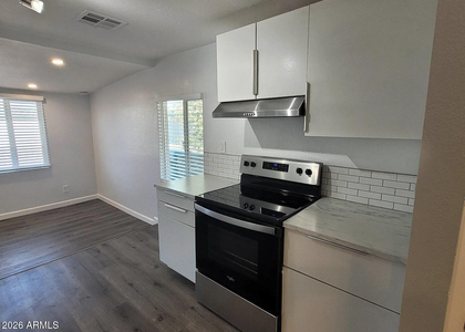 1445 E Taylor Street - Photo 1