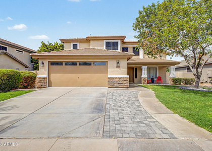 3358 E Park Avenue - Photo 1