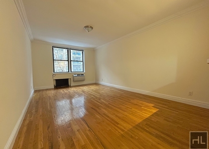 East 80 Street - Photo 1