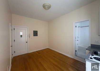 West 72 Street - Photo 1