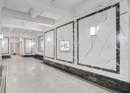 West 55 Street - Photo 1