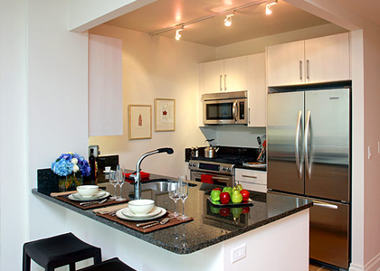 Lexington Avenue - Photo 1