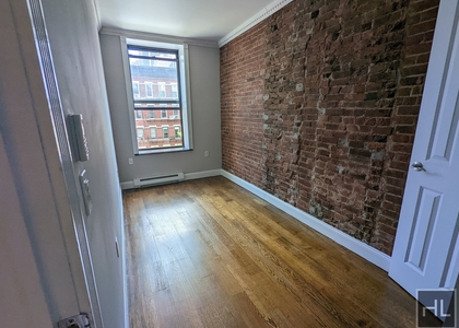 9 Avenue - Photo 1