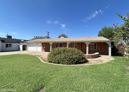 3122 E Montecito Avenue - Photo 1