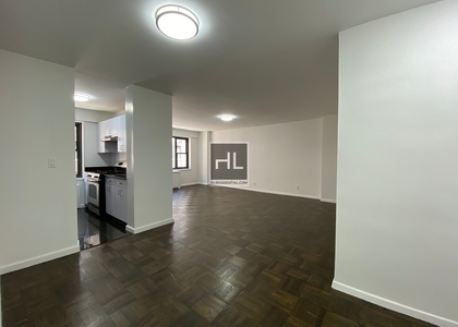 East 56 Street - Photo 1