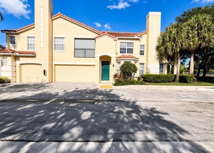 106 Belmont Place - Photo 1