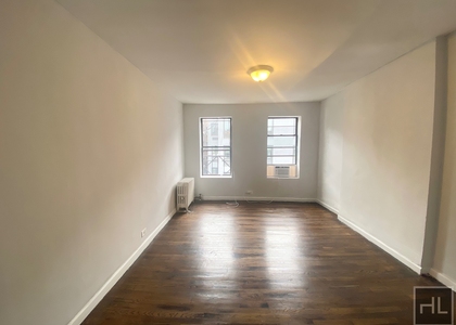 East 4 Street - Photo 1