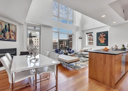 East 59 Street - Photo 1