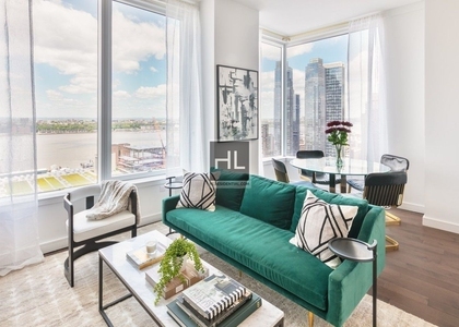 West 36 Street - Photo 1
