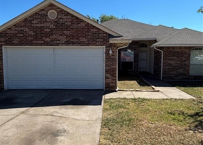 8204 Prairie Ridge Road - Photo 1