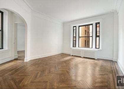 West 72 Street - Photo 1