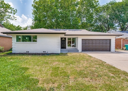 1208 N Grant Drive - Photo 1