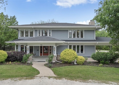 706 S Main Street - Photo 1