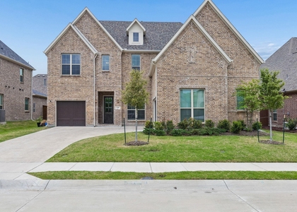 629 Singing Water Drive - Photo 1