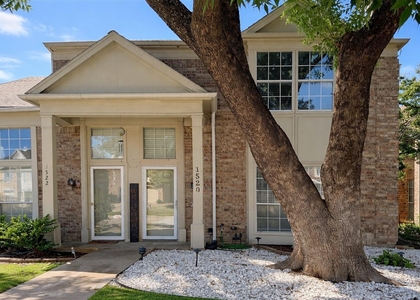 1520 Beach Lane - Photo 1