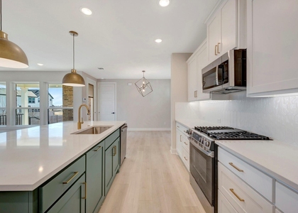 4901 Vizsla Lane - Photo 1