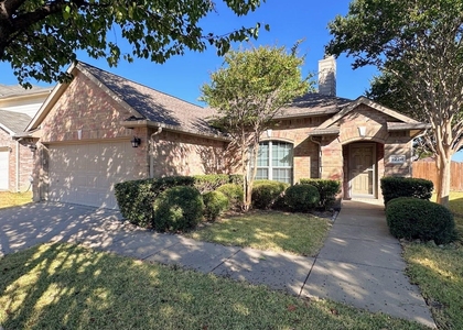 9220 Lenox Drive - Photo 1