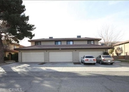 1800 W Avenue J15 - Photo 1