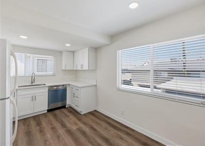 104 N Atlantic Blvd - Photo 1