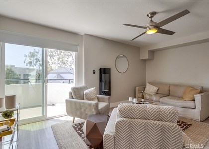 312 Broadway - Photo 1