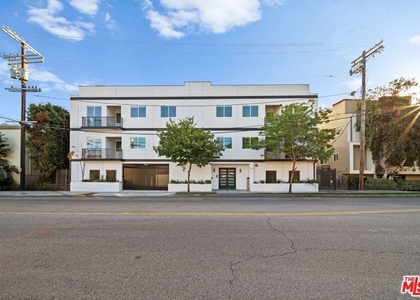 13846 Moorpark Street - Photo 1