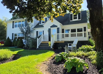 499 East Road - Photo 1