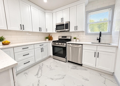 137-28 229 Street 229th Street - Photo 1