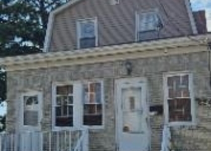624 Carlock Avenue - Photo 1