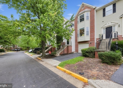 21588 Bankbarn Terrace - Photo 1