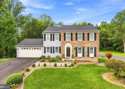 8715 Shadowlake Way - Photo 1