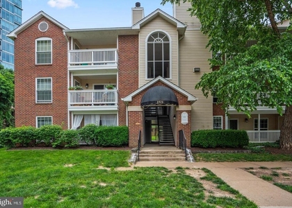 1521 Lincoln Way - Photo 1