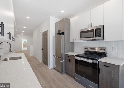 669 N 39th Street - Photo 1