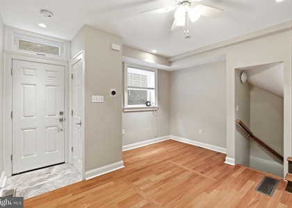 953 N Randolph Street - Photo 1