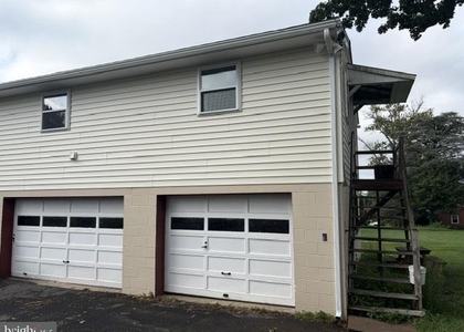 271 Redwood Drive - Photo 1