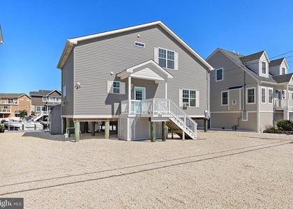 264 Morris Boulevard - Photo 1