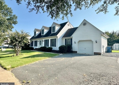 8337 Colony Circle - Photo 1