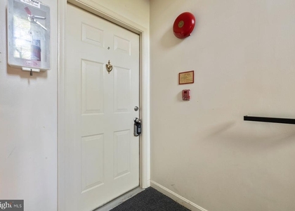 2401 Normandy Square Place - Photo 1