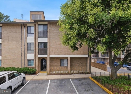 114 Monroe Street - Photo 1