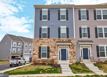 6228 Davinci Street - Photo 1
