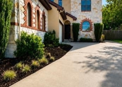 1405 Delsie Dr - Photo 1