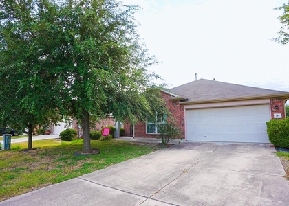 149 Firwood N - Photo 1