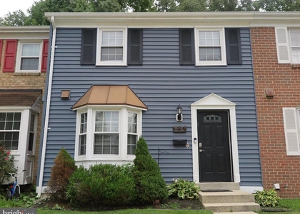 1812 Foxdale Court - Photo 1