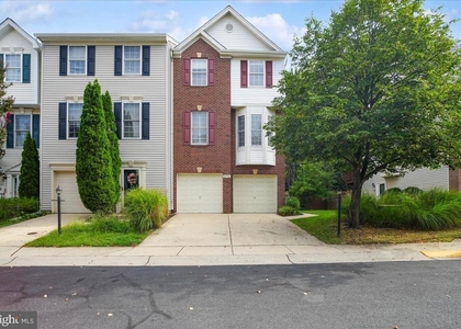 272 Braxton - Photo 1