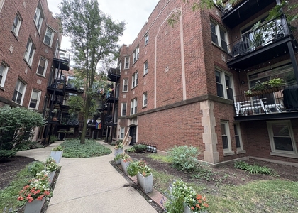 1649 W Pratt Boulevard - Photo 1