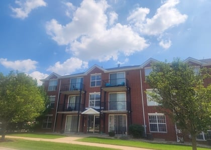 16661 Liberty Circle - Photo 1
