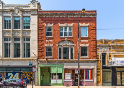 1618 W Chicago Avenue - Photo 1