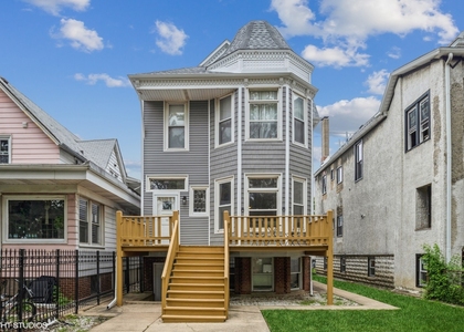 2650 W Logan Boulevard - Photo 1
