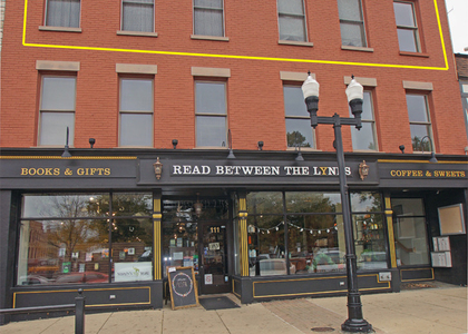 111 E Van Buren Street - Photo 1