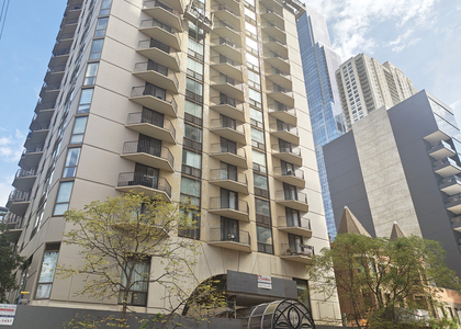 70 W Huron Street - Photo 1