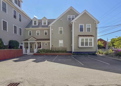 198 Islington - Photo 1